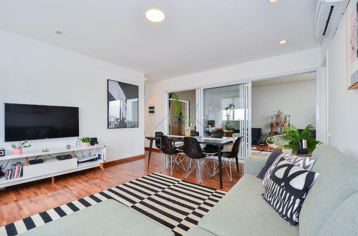 Apartamento na Vila Ipojuca 127m² 2 suítes 2 vagas Rua Camburiú São Paulo - 