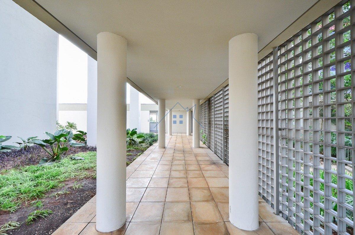 Apartamento na Vila Ipojuca 127m² 2 suítes 2 vagas Rua Camburiú São Paulo - 