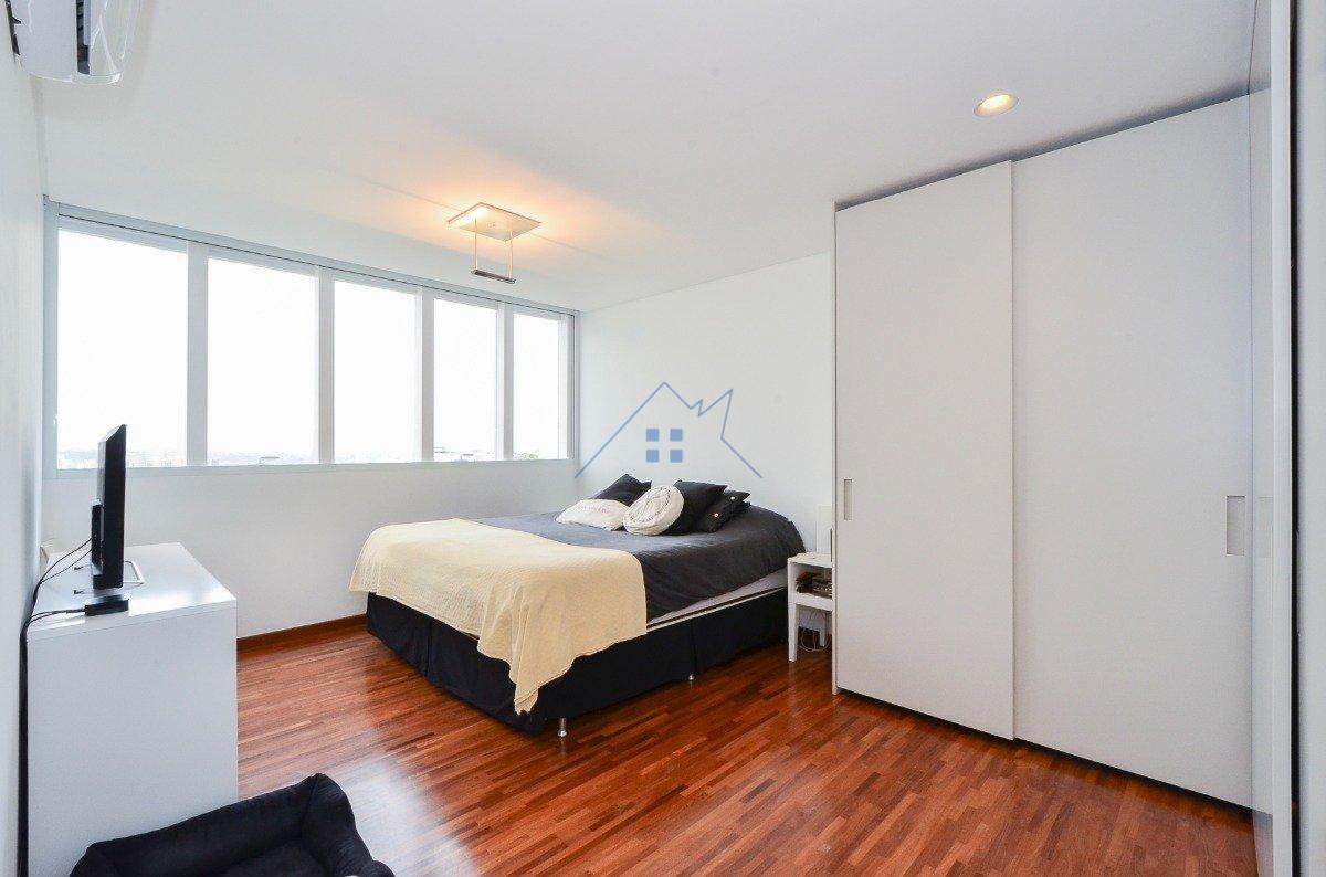 Apartamento na Vila Ipojuca 127m² 2 suítes 2 vagas Rua Camburiú São Paulo - 
