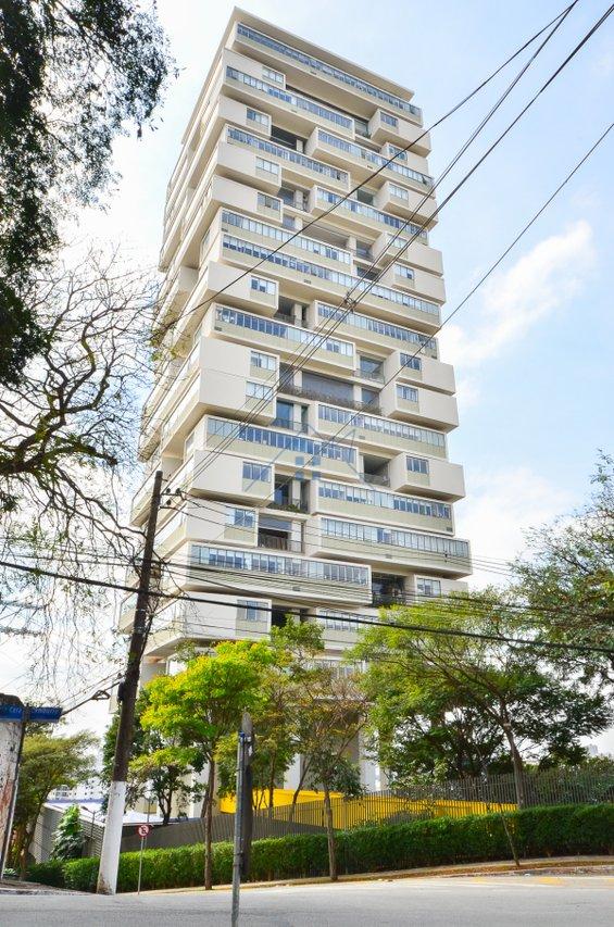 Apartamento na Vila Ipojuca 127m² 2 suítes 2 vagas Rua Camburiú São Paulo - 