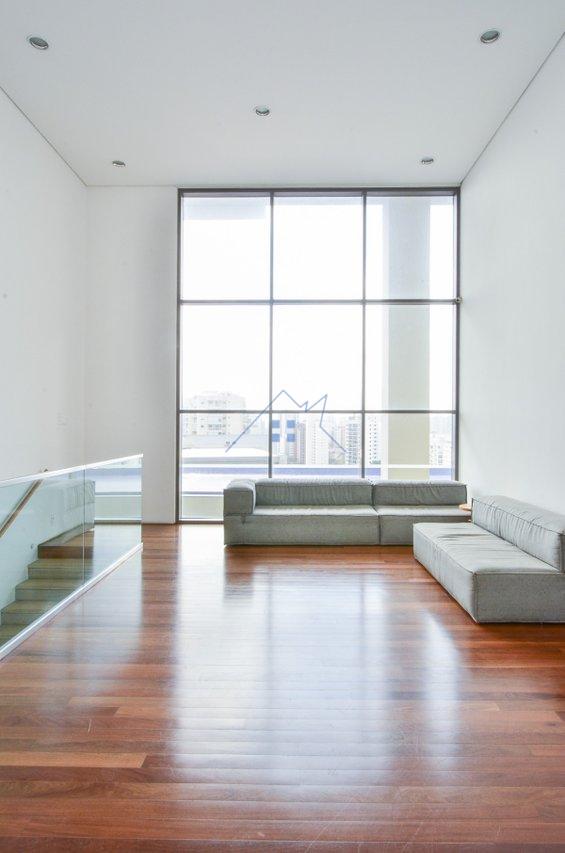Apartamento na Vila Ipojuca 127m² 2 suítes 2 vagas Rua Camburiú São Paulo - 