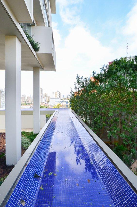 Apartamento na Vila Ipojuca 127m² 2 suítes 2 vagas Rua Camburiú São Paulo - 