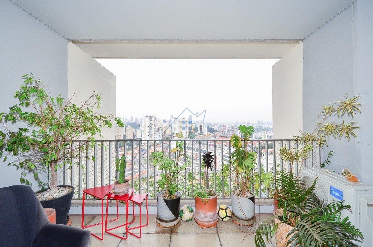 Apartamento na Vila Ipojuca 127m² 2 suítes 2 vagas Rua Camburiú São Paulo - 
