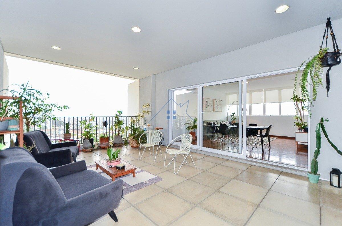 Apartamento na Vila Ipojuca 127m² 2 suítes 2 vagas Rua Camburiú São Paulo - 