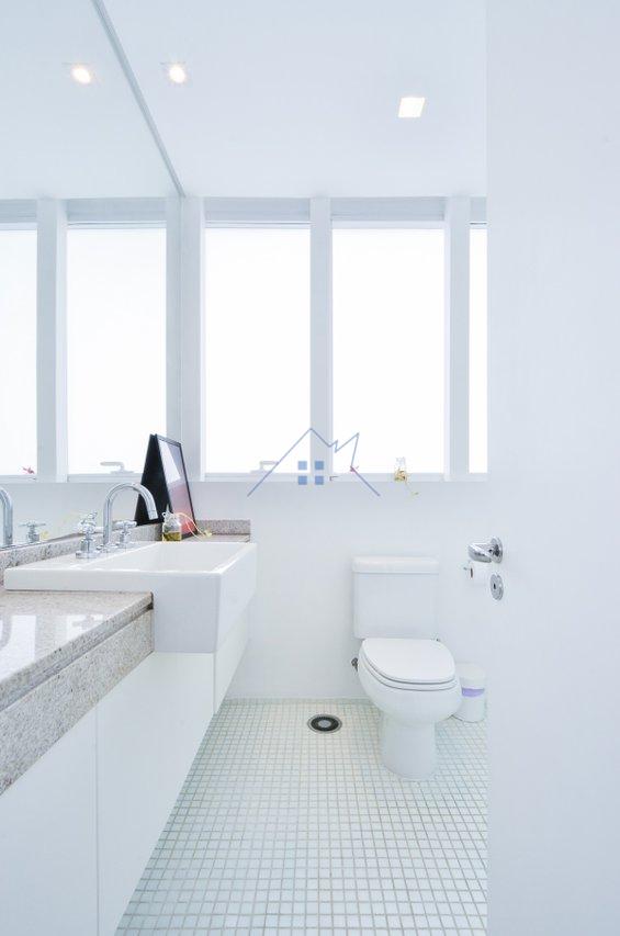 Apartamento na Vila Ipojuca 127m² 2 suítes 2 vagas Rua Camburiú São Paulo - 