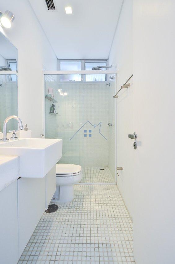 Apartamento na Vila Ipojuca 127m² 2 suítes 2 vagas Rua Camburiú São Paulo - 