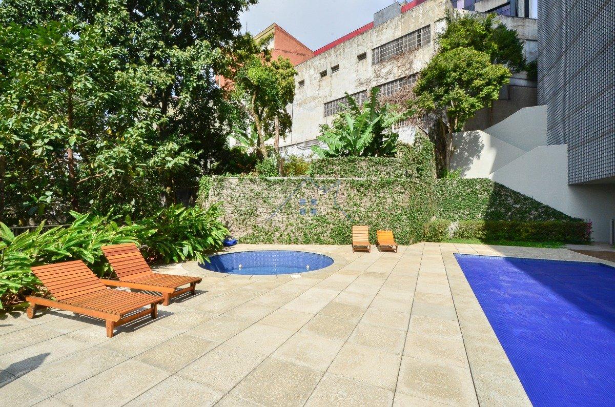 Apartamento na Vila Ipojuca 127m² 2 suítes 2 vagas Rua Camburiú São Paulo - 