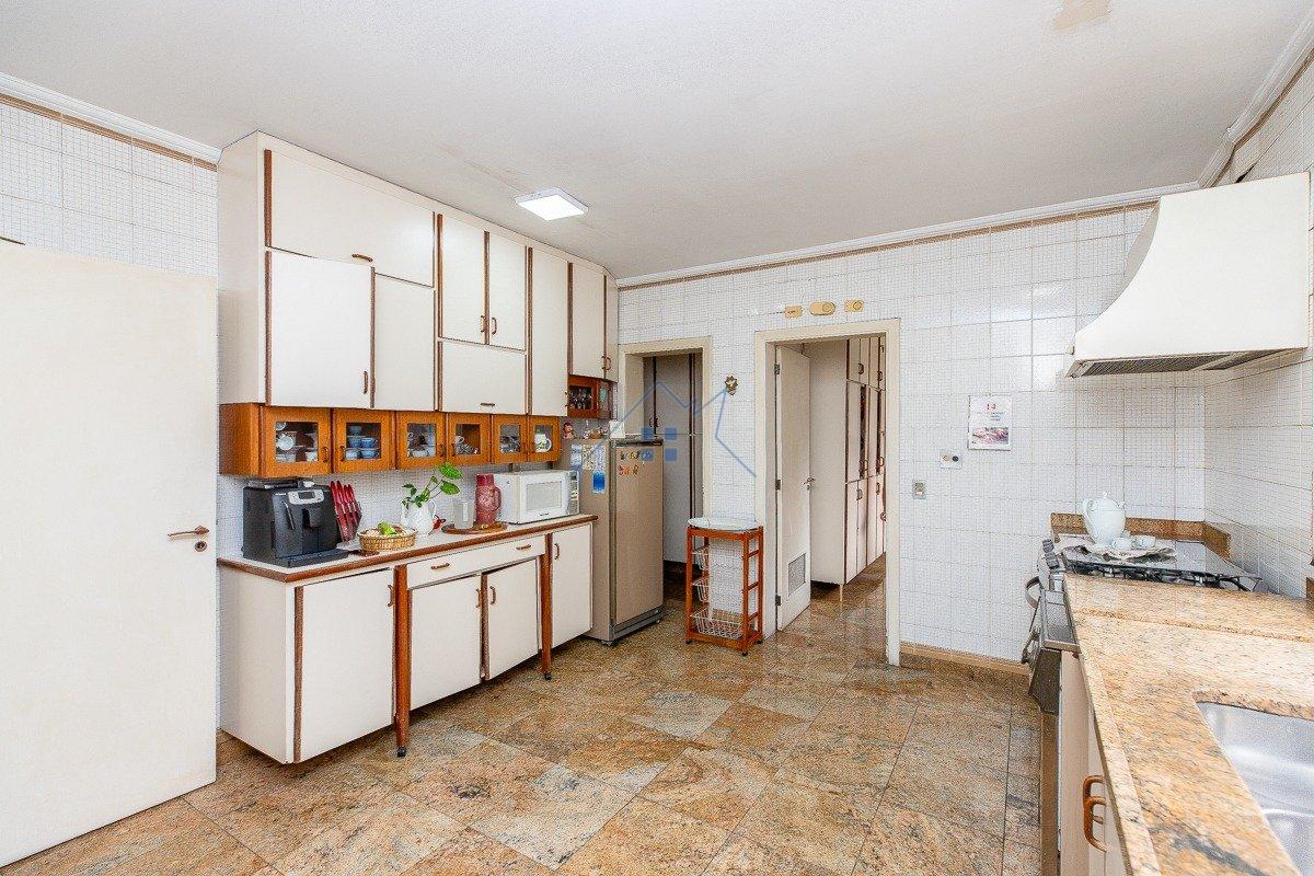 Apartamento no Pacaembú 289m² 4 suítes 4 vagas Rua Tupi São Paulo - 