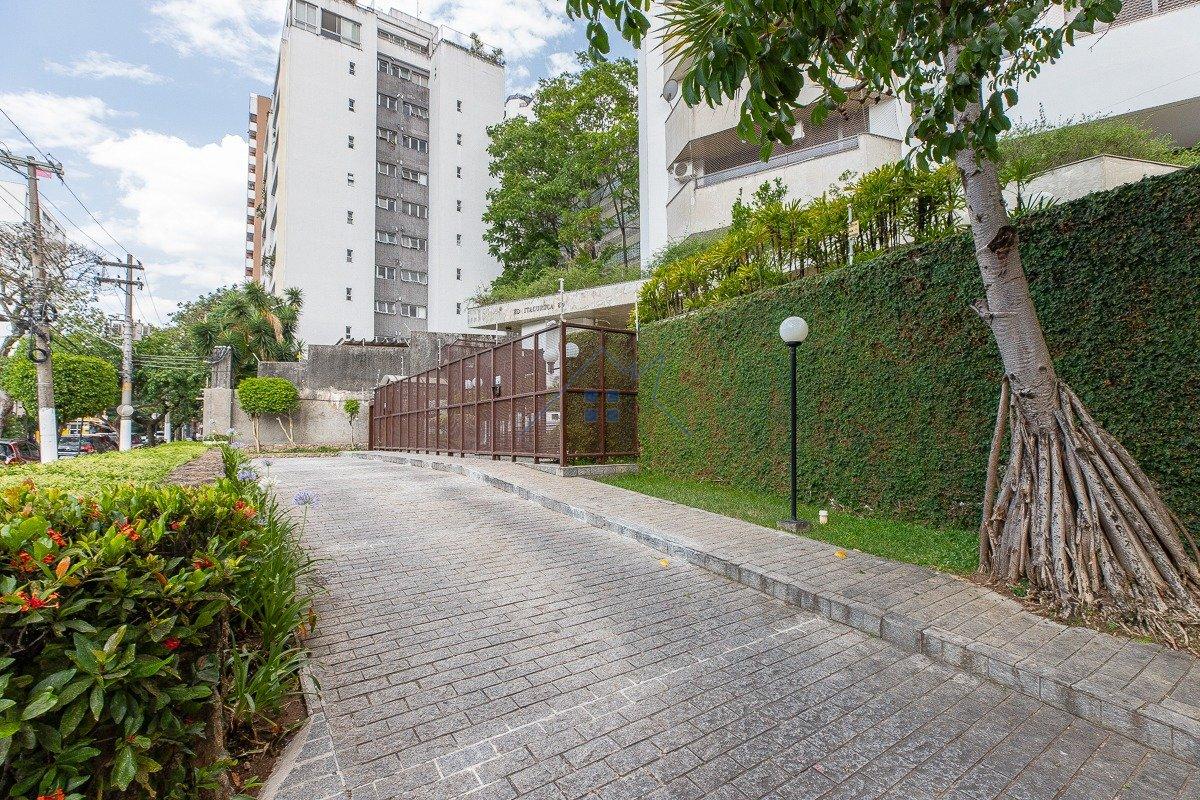 Apartamento no Pacaembú 289m² 4 suítes 4 vagas Rua Tupi São Paulo - 