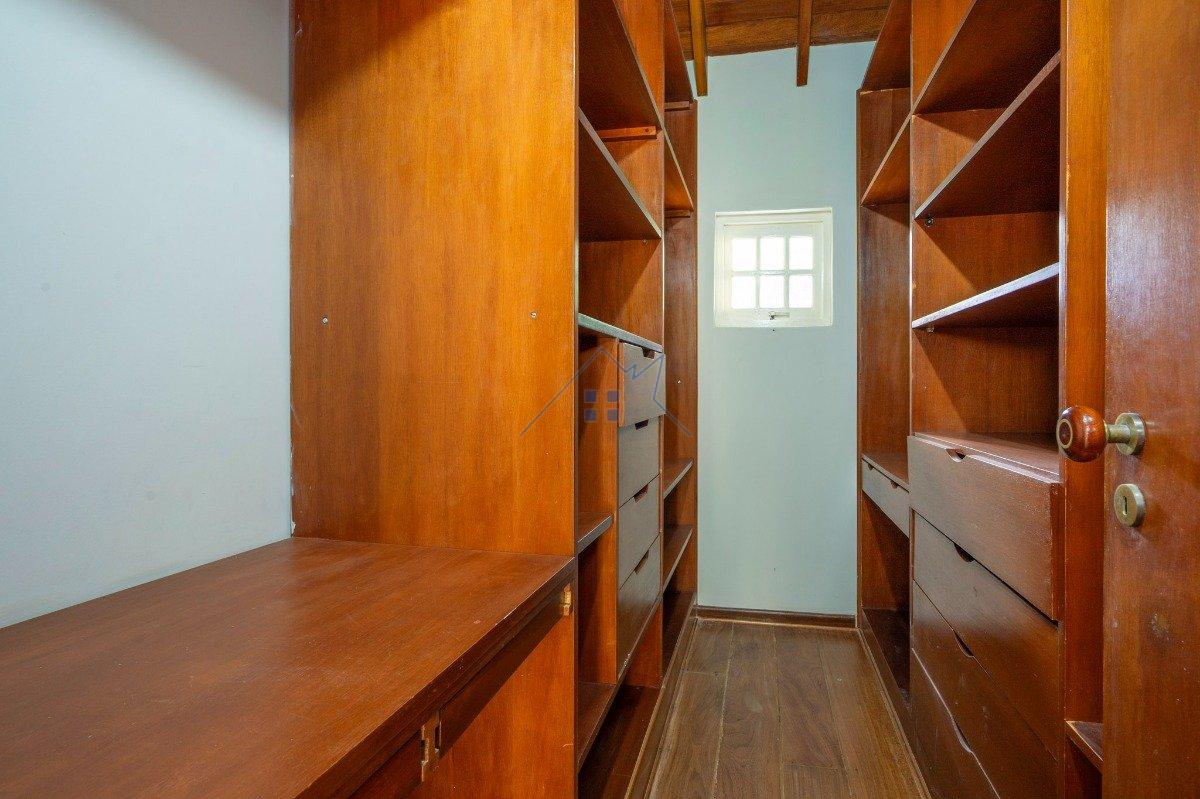 Casa em Condomínio com 478m² 3 dorm 2 suítes 4 vagas Estrada Fazendinha Carapicuíba - 