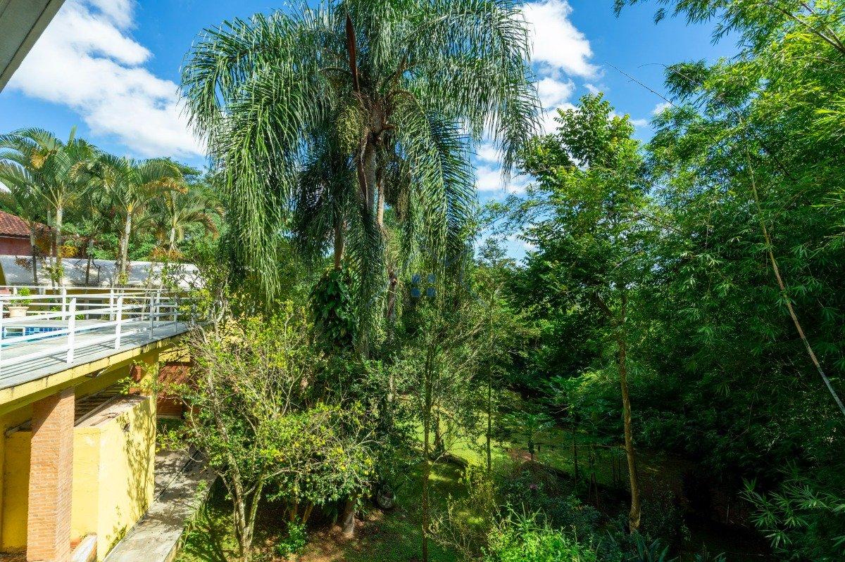 Casa em Condomínio com 478m² 3 dorm 2 suítes 4 vagas Estrada Fazendinha Carapicuíba - 