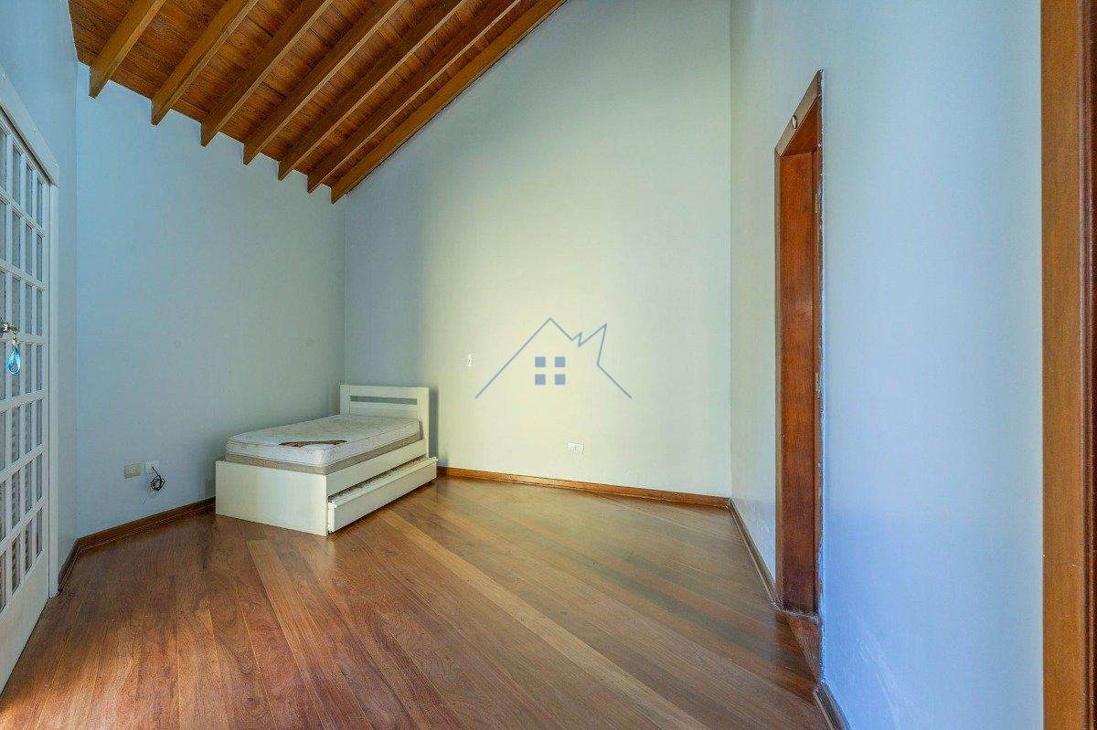Casa em Condomínio com 478m² 3 dorm 2 suítes 4 vagas Estrada Fazendinha Carapicuíba - 