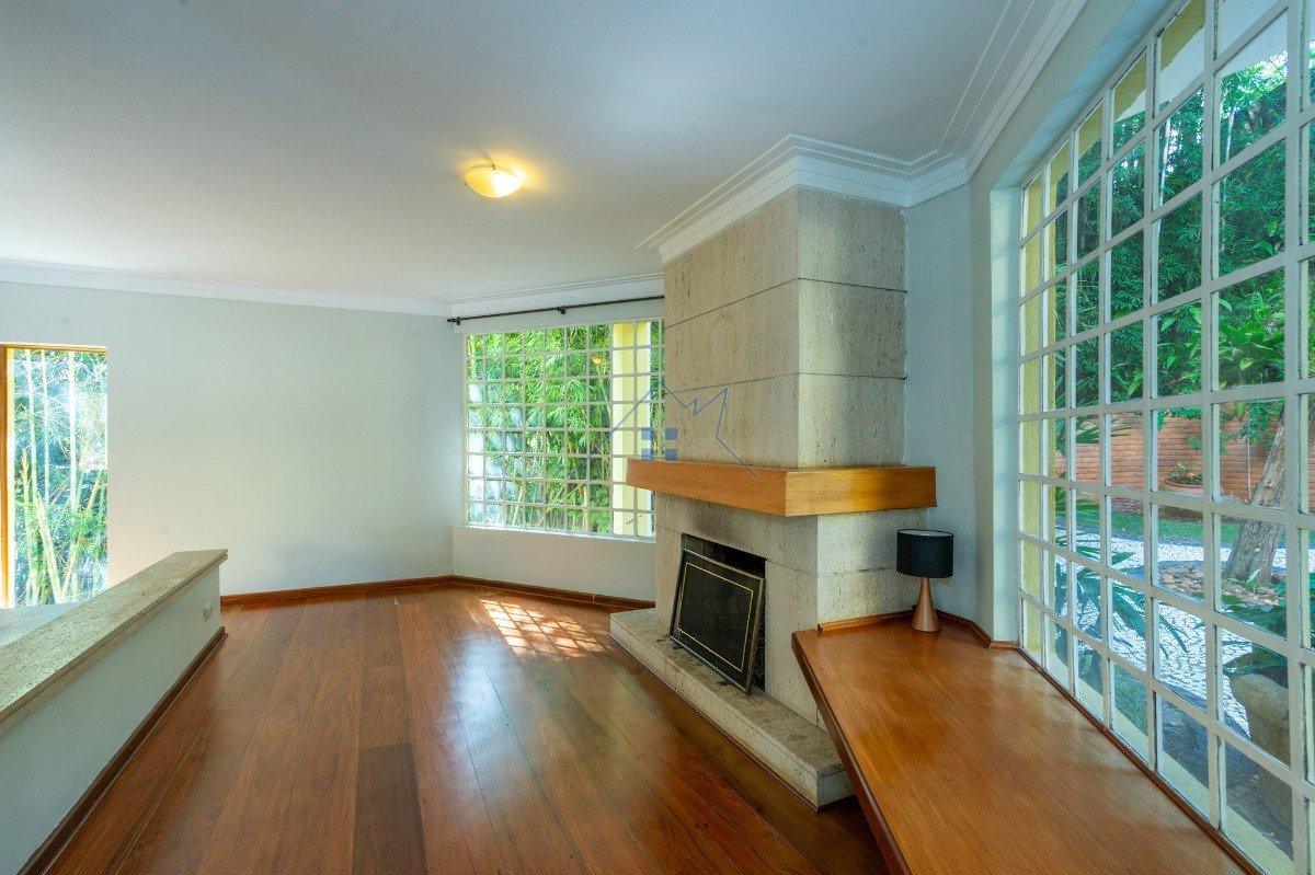 Casa em Condomínio com 478m² 3 dorm 2 suítes 4 vagas Estrada Fazendinha Carapicuíba - 