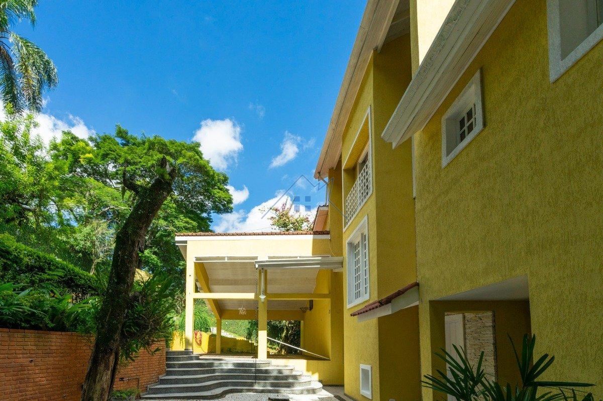 Casa em Condomínio com 478m² 3 dorm 2 suítes 4 vagas Estrada Fazendinha Carapicuíba - 