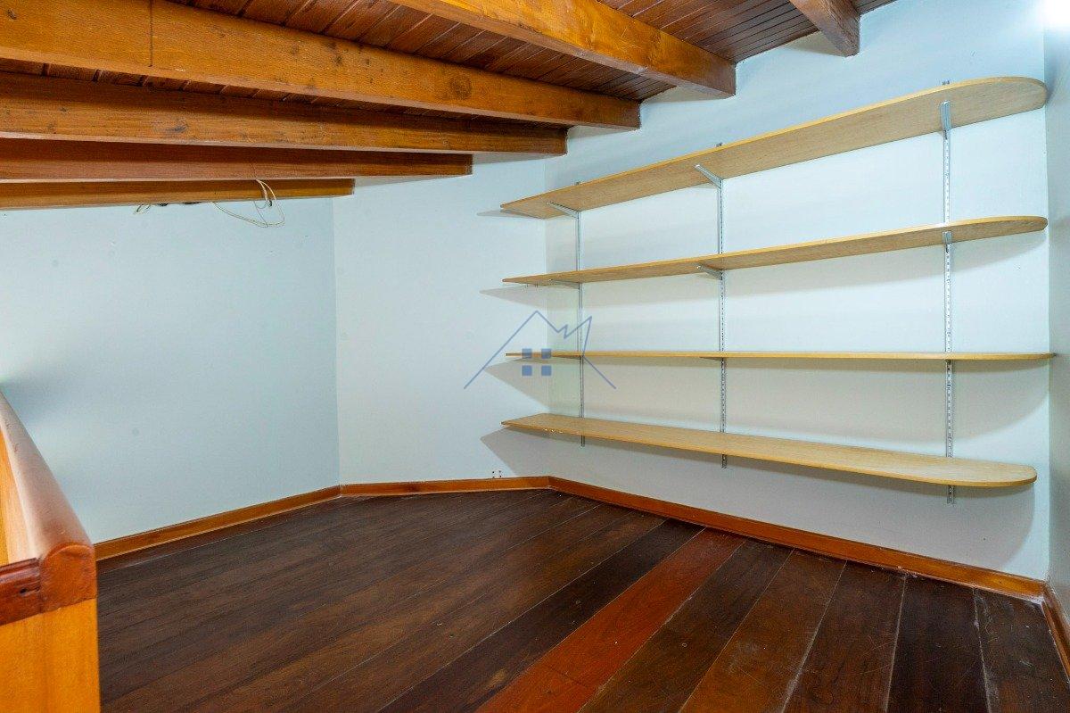 Casa em Condomínio com 478m² 3 dorm 2 suítes 4 vagas Estrada Fazendinha Carapicuíba - 