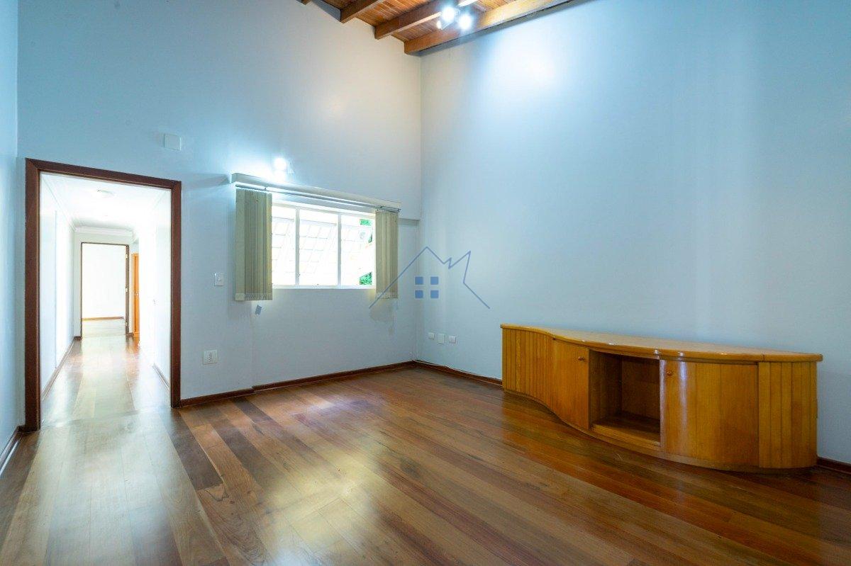 Casa em Condomínio com 478m² 3 dorm 2 suítes 4 vagas Estrada Fazendinha Carapicuíba - 