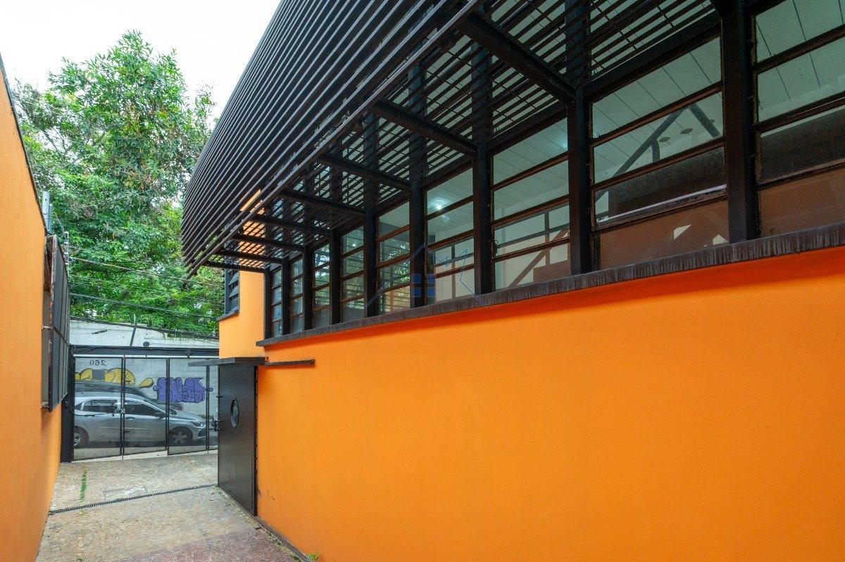 Casa Comercial em Pinheiros 212 m² 5 vagas Rua Luís Murat São Paulo - 