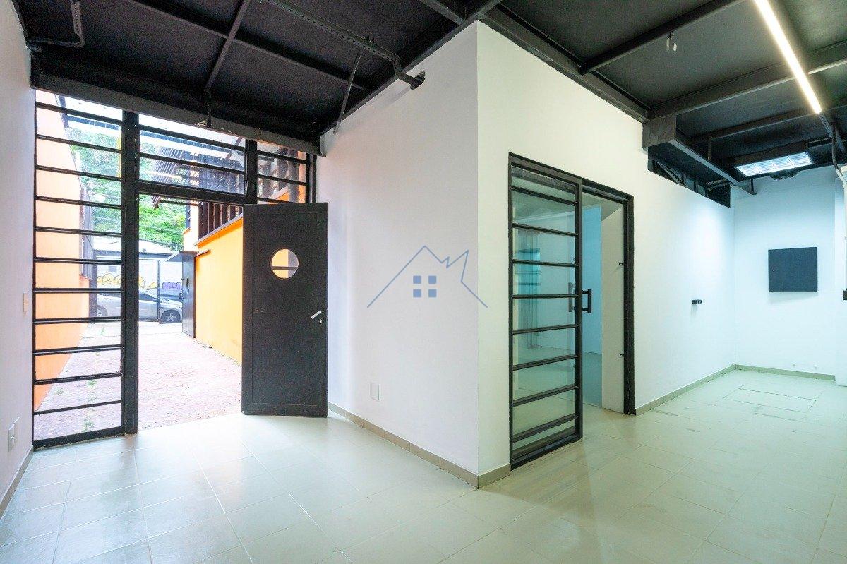 Casa Comercial em Pinheiros 212 m² 5 vagas Rua Luís Murat São Paulo - 