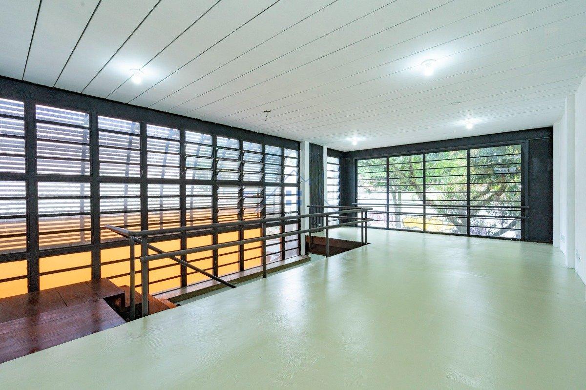 Casa Comercial em Pinheiros 212 m² 5 vagas Rua Luís Murat São Paulo - 