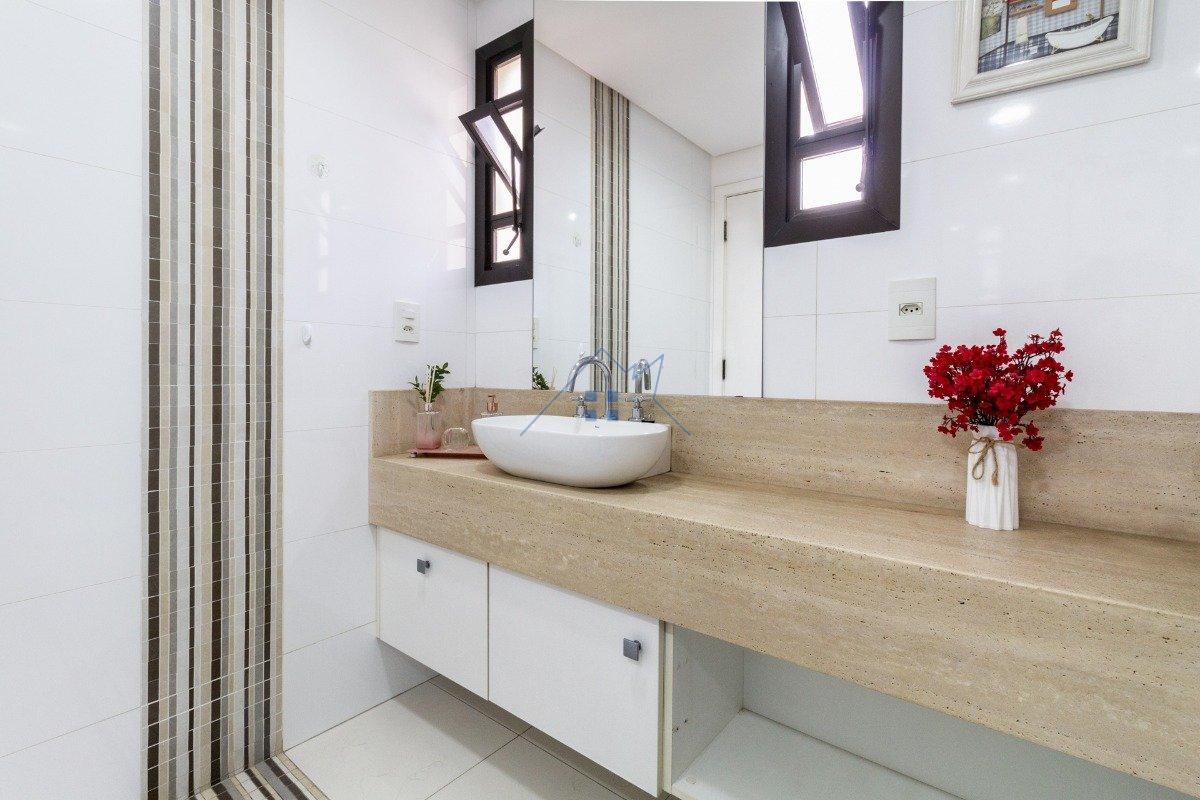 Apartamento no Cambuci 110m² 3 dorm 1 suíte 2 vagas Rua Augusto de Toledo São Paulo - 