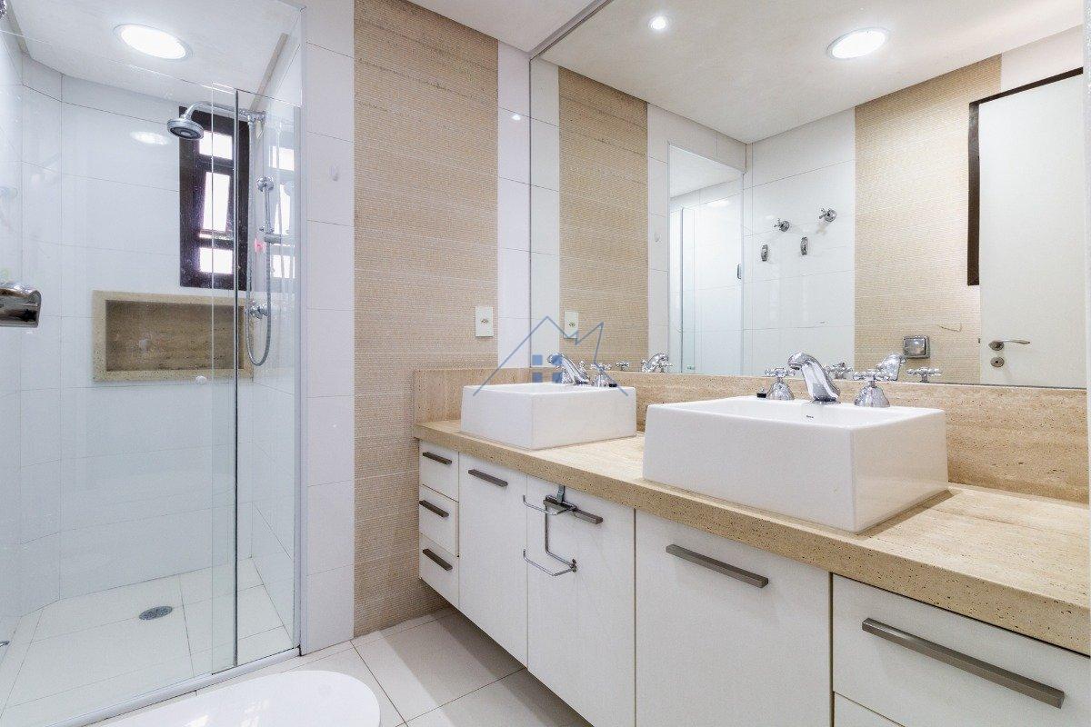 Apartamento no Cambuci 110m² 3 dorm 1 suíte 2 vagas Rua Augusto de Toledo São Paulo - 