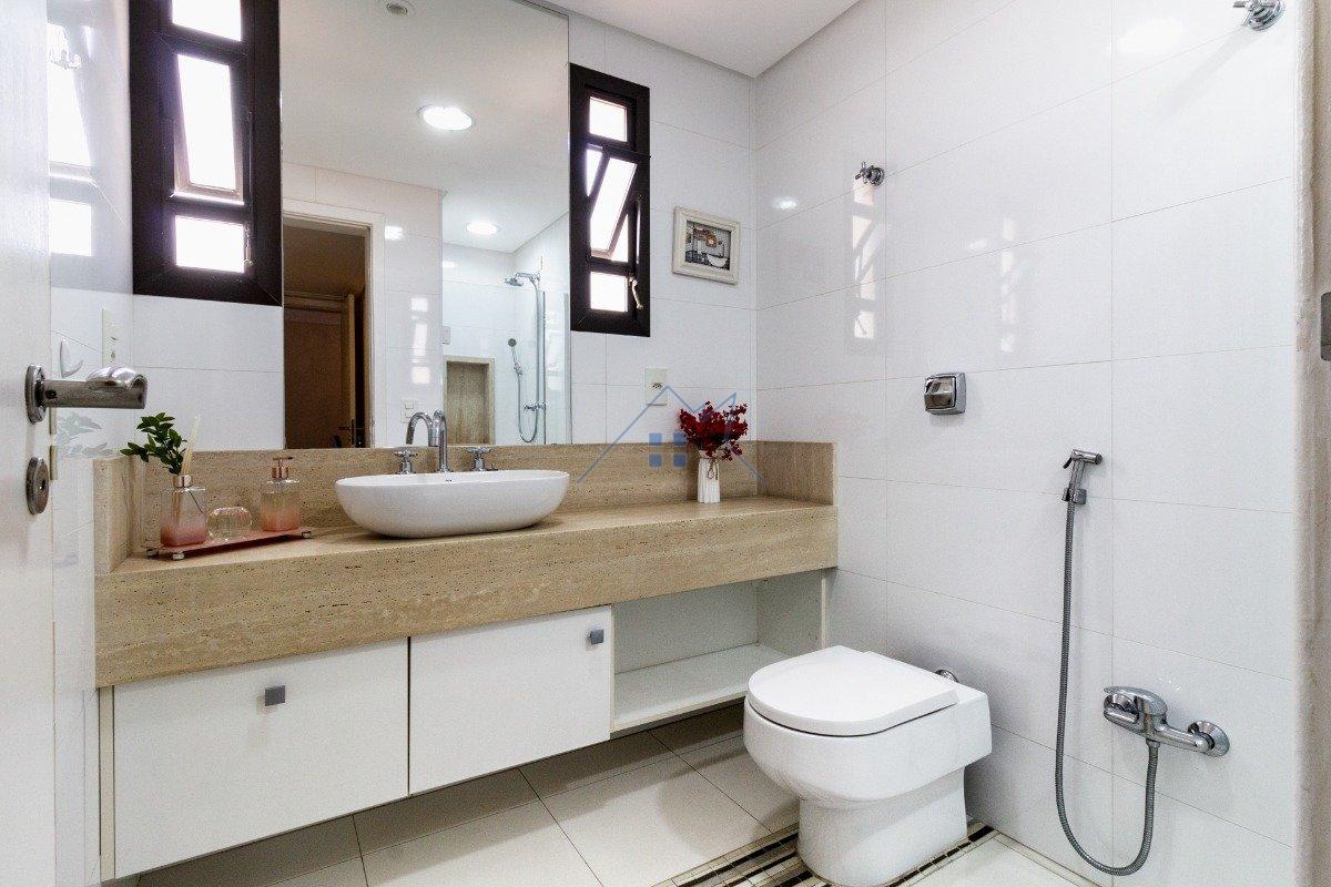 Apartamento no Cambuci 110m² 3 dorm 1 suíte 2 vagas Rua Augusto de Toledo São Paulo - 