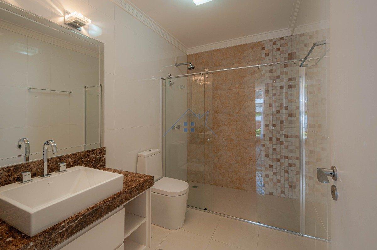 Casa em Condomínio Tremembé 370m² 4 dorm 3 suítes 5 vagas Rua Márcio Henrique Geenen São Paulo - 