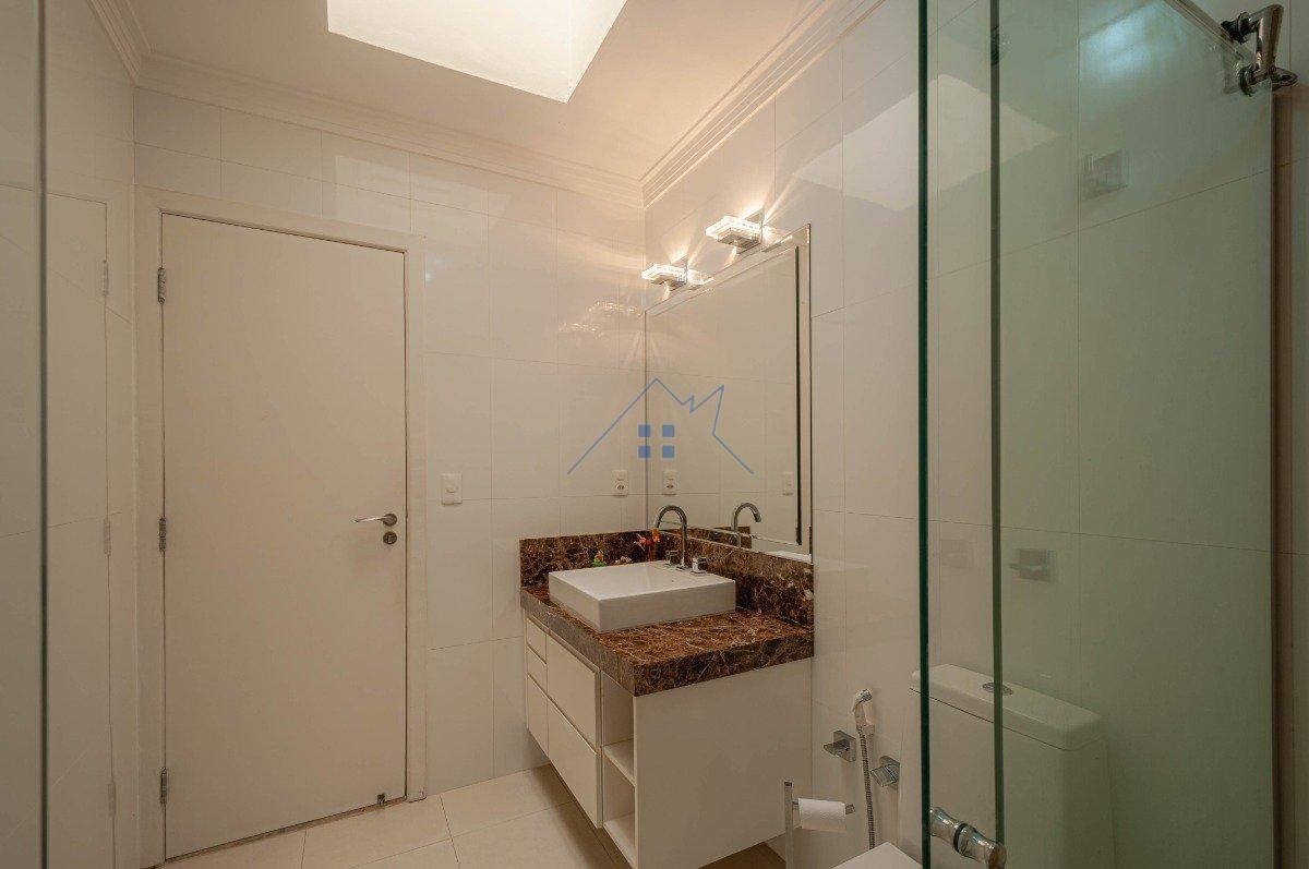 Casa em Condomínio Tremembé 370m² 4 dorm 3 suítes 5 vagas Rua Márcio Henrique Geenen São Paulo - 
