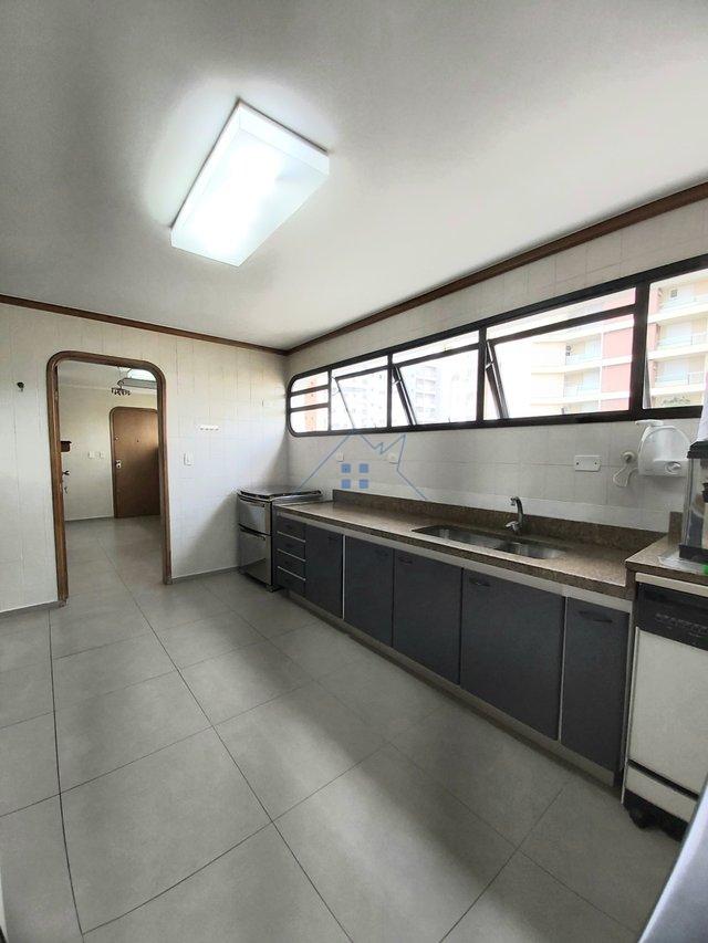 Apartamento em Perdizes 266m² 4 dorm 2 suítes 4 vagas Rua Monte Alegre São Paulo - 