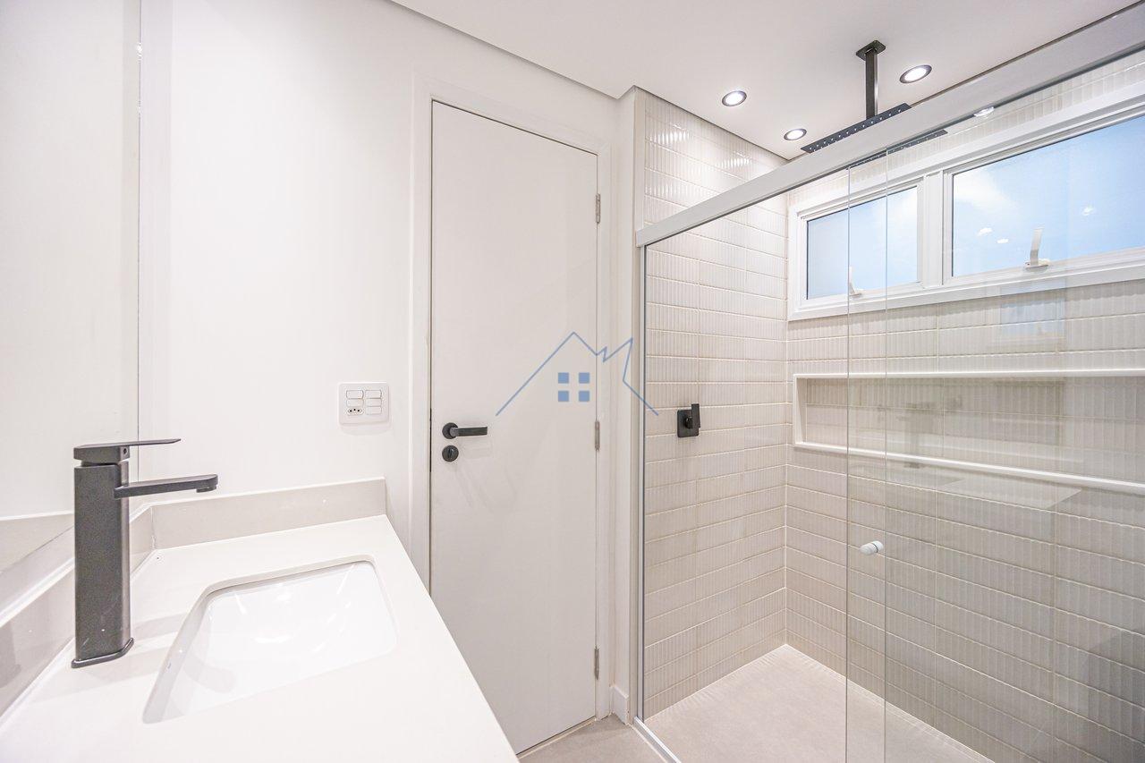 Apartamento no Bairro de Copacabana reformado 120m² 3 dorm 1 suíte 1 vaga Rua Constante Ramos Rio de Janeiro - 