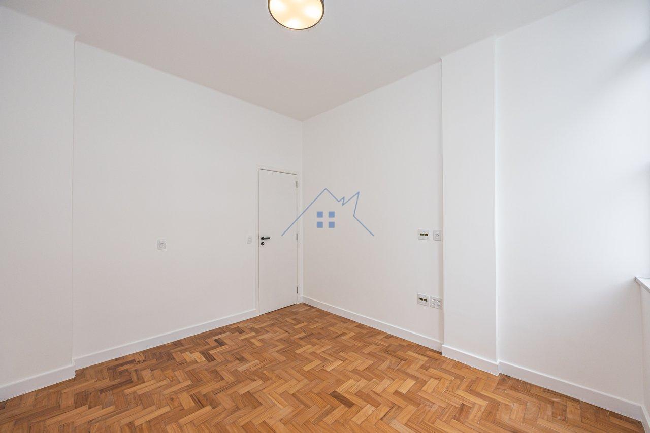 Apartamento no Bairro de Copacabana reformado 120m² 3 dorm 1 suíte 1 vaga Rua Constante Ramos Rio de Janeiro - 