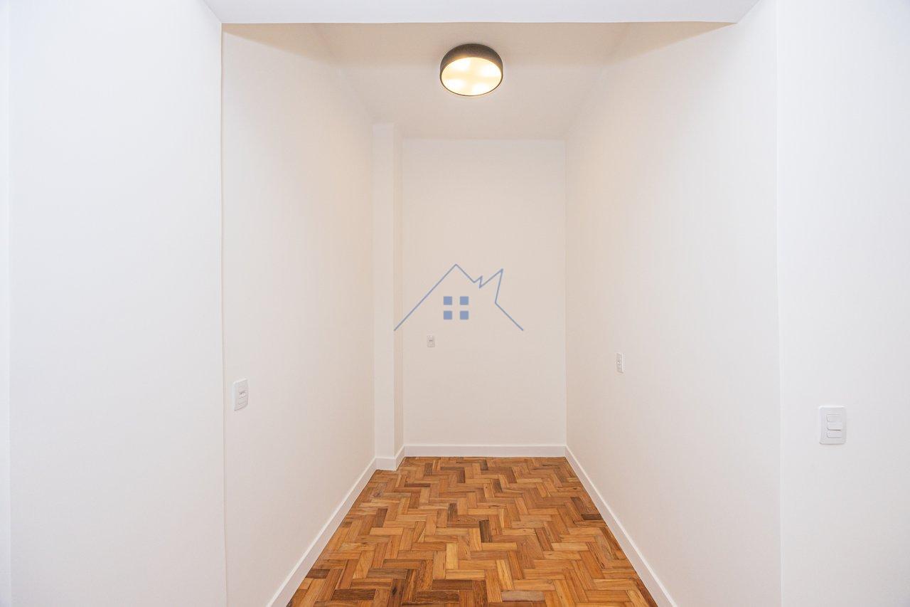 Apartamento no Bairro de Copacabana reformado 120m² 3 dorm 1 suíte 1 vaga Rua Constante Ramos Rio de Janeiro - 