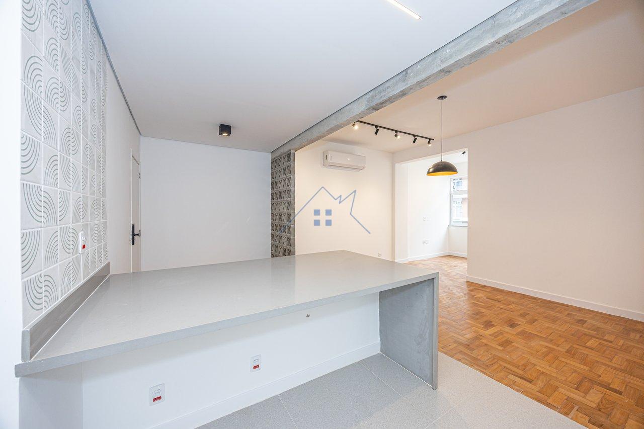 Apartamento no Bairro de Copacabana reformado 120m² 3 dorm 1 suíte 1 vaga Rua Constante Ramos Rio de Janeiro - 