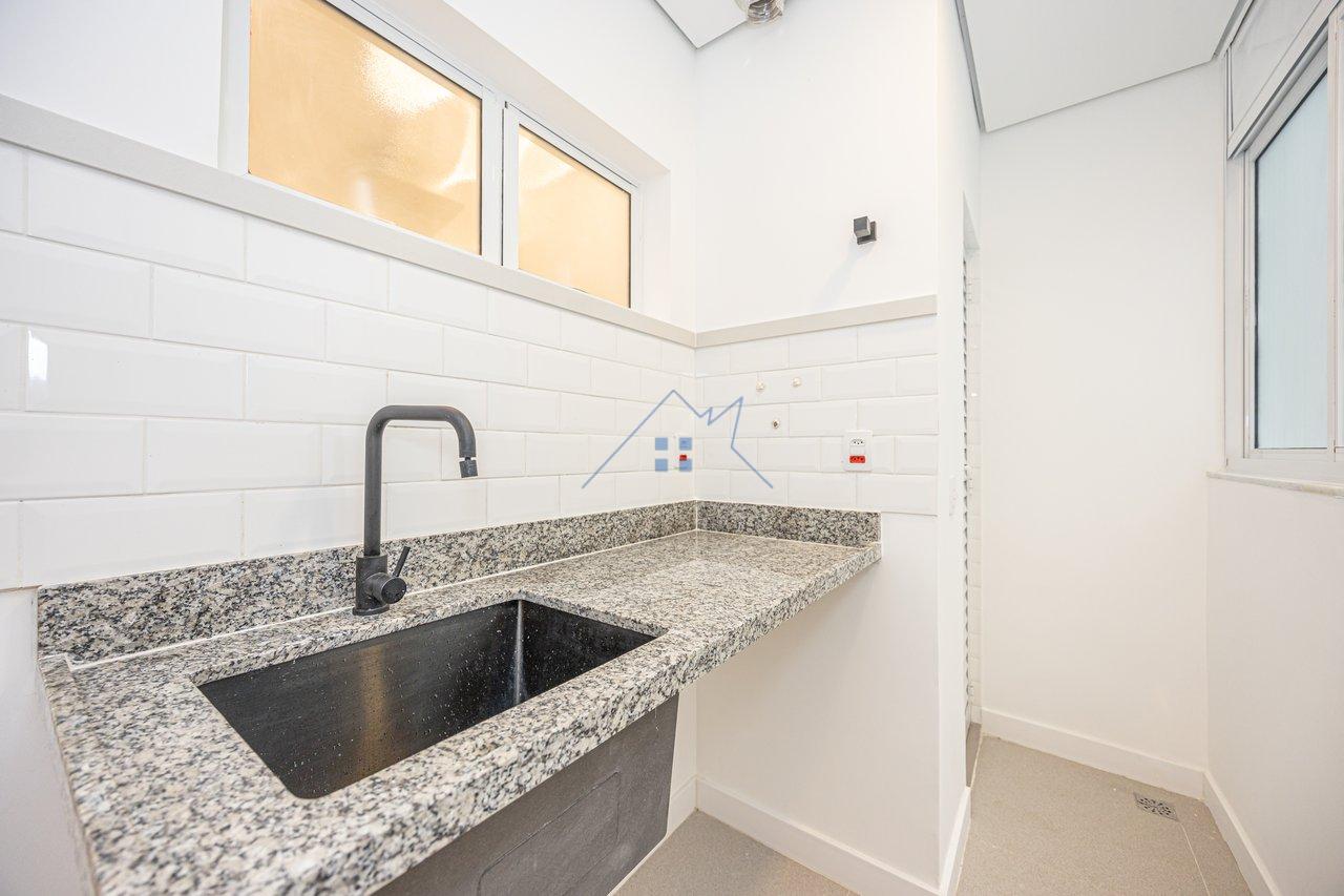 Apartamento no Bairro de Copacabana reformado 120m² 3 dorm 1 suíte 1 vaga Rua Constante Ramos Rio de Janeiro - 