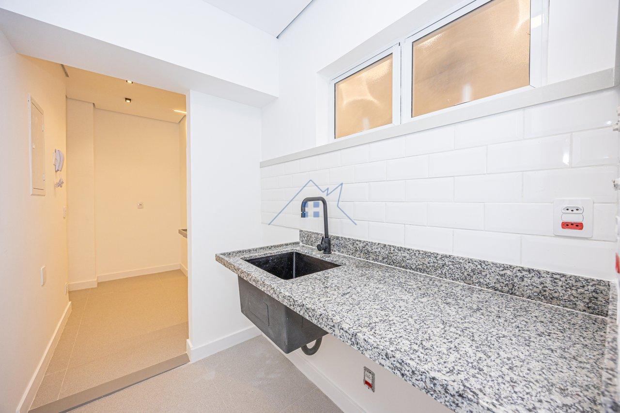 Apartamento no Bairro de Copacabana reformado 120m² 3 dorm 1 suíte 1 vaga Rua Constante Ramos Rio de Janeiro - 