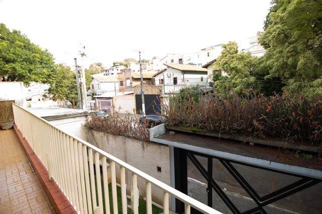 Casa na Vila Mariana com 450m² 7 dorm 8 vagas uso residencial ou comercial Rua Mansur Yasbek São Paulo - 