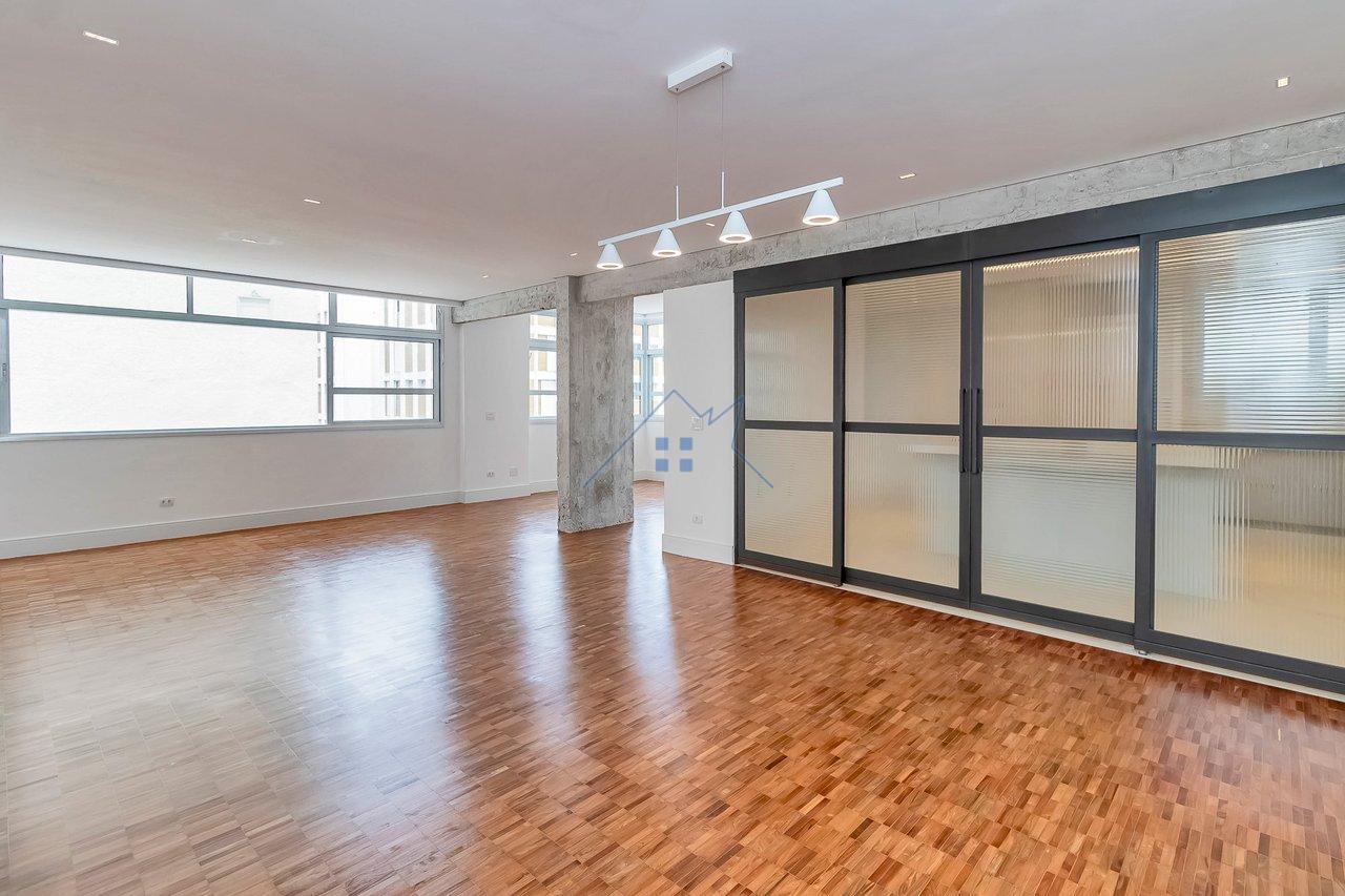 Apartamento Reformado em Cerqueira César com 214m² 3 suítes 2 vagas Alameda Tietê São Paulo - 