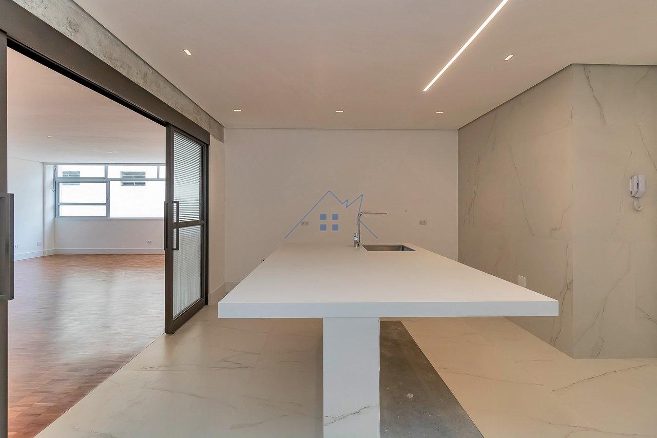 Apartamento Reformado em Cerqueira César com 214m² 3 suítes 2 vagas Alameda Tietê São Paulo - 