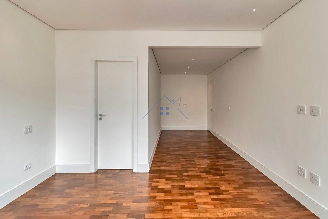 Apartamento Reformado em Cerqueira César com 214m² 3 suítes 2 vagas Alameda Tietê São Paulo - 