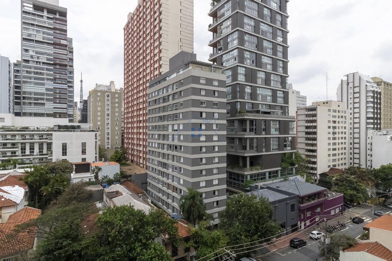 Apartamento Reformado em Cerqueira César com 214m² 3 suítes 2 vagas Alameda Tietê São Paulo - 