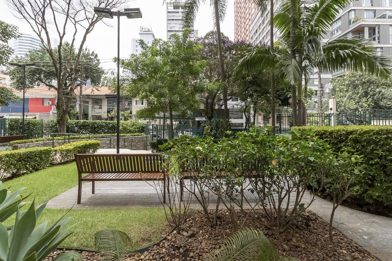 Apartamento Reformado em Cerqueira César com 214m² 3 suítes 2 vagas Alameda Tietê São Paulo - 