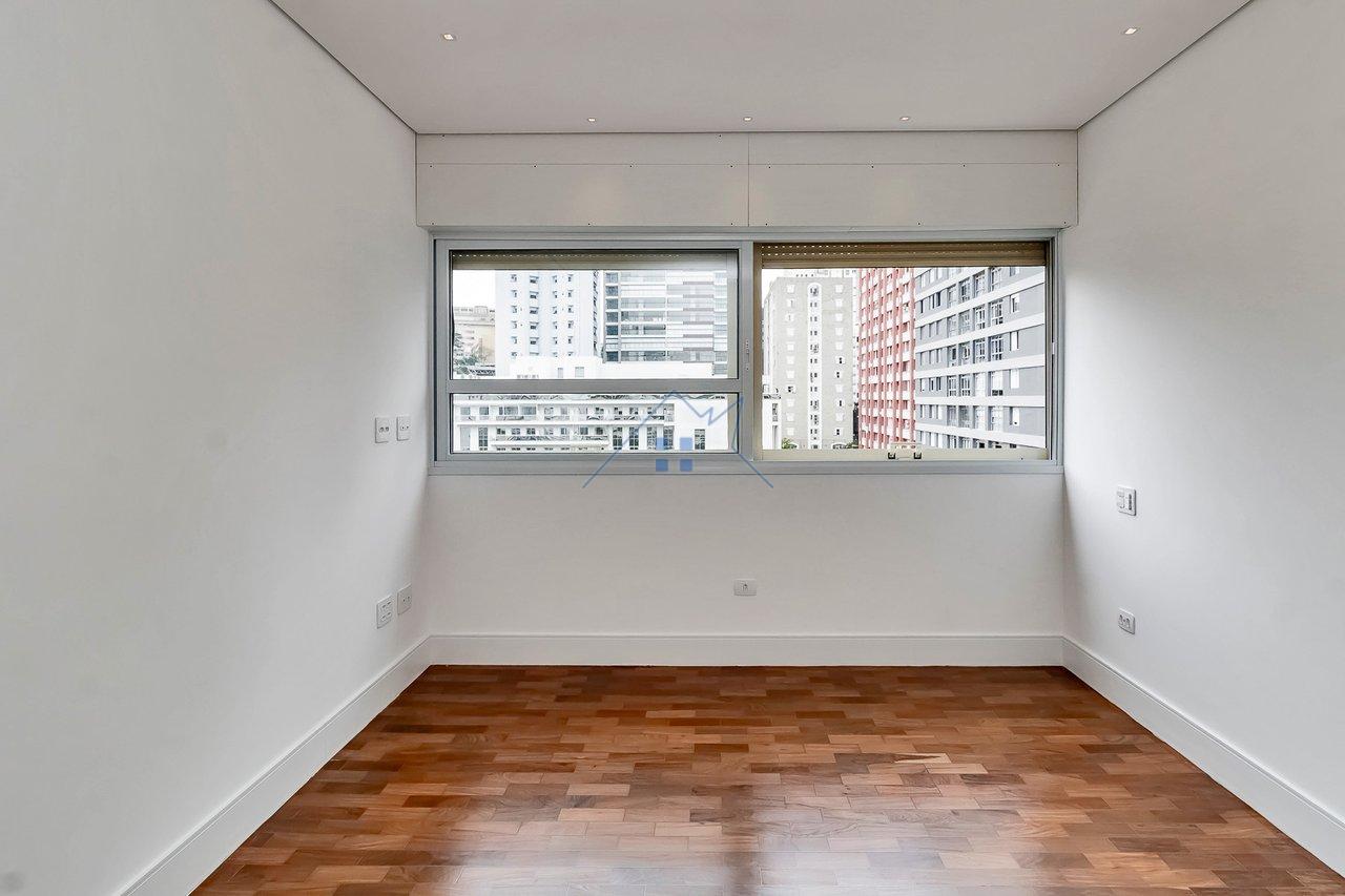 Apartamento Reformado em Cerqueira César com 214m² 3 suítes 2 vagas Alameda Tietê São Paulo - 