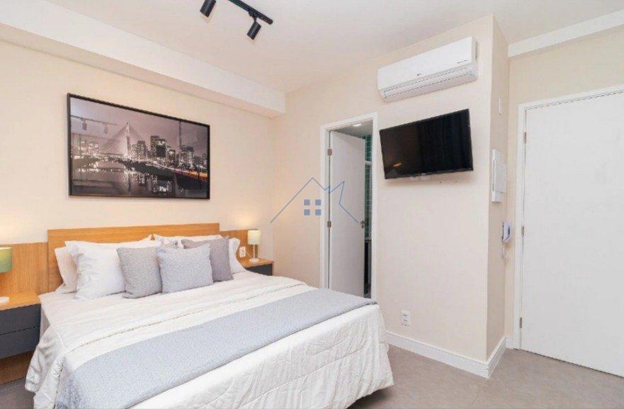 Studio Reformado e Mobiliado na República 24,90m² Rua Bento Freitas São Paulo - 