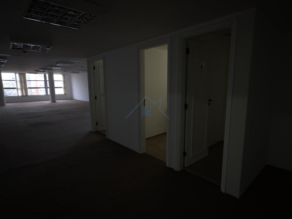 Andar Comercial no Centro Histórico de SP 256m² Rua Líbero Badaró São Paulo - 