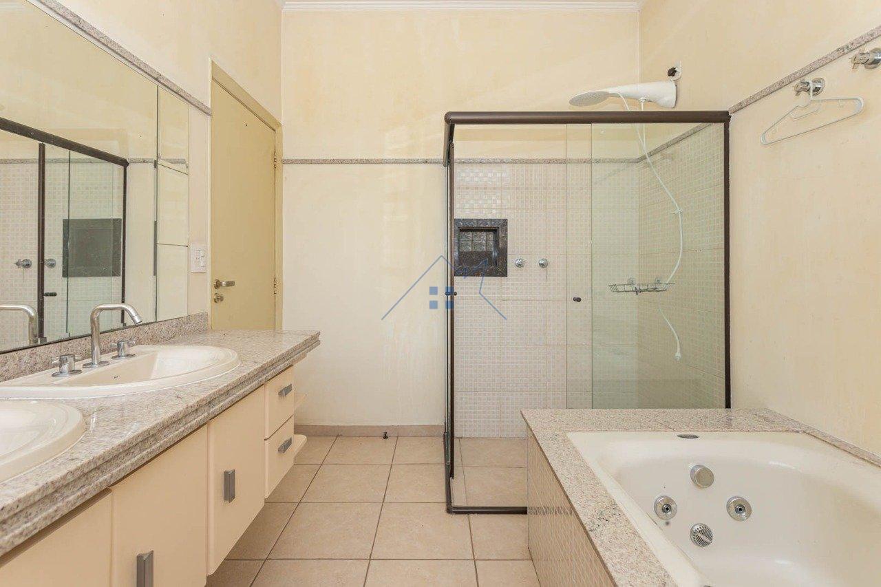 Sobrado no Brooklin com 237m² 02 dorm 1 suite 04 vagas Rua Michigan São Paulo - 