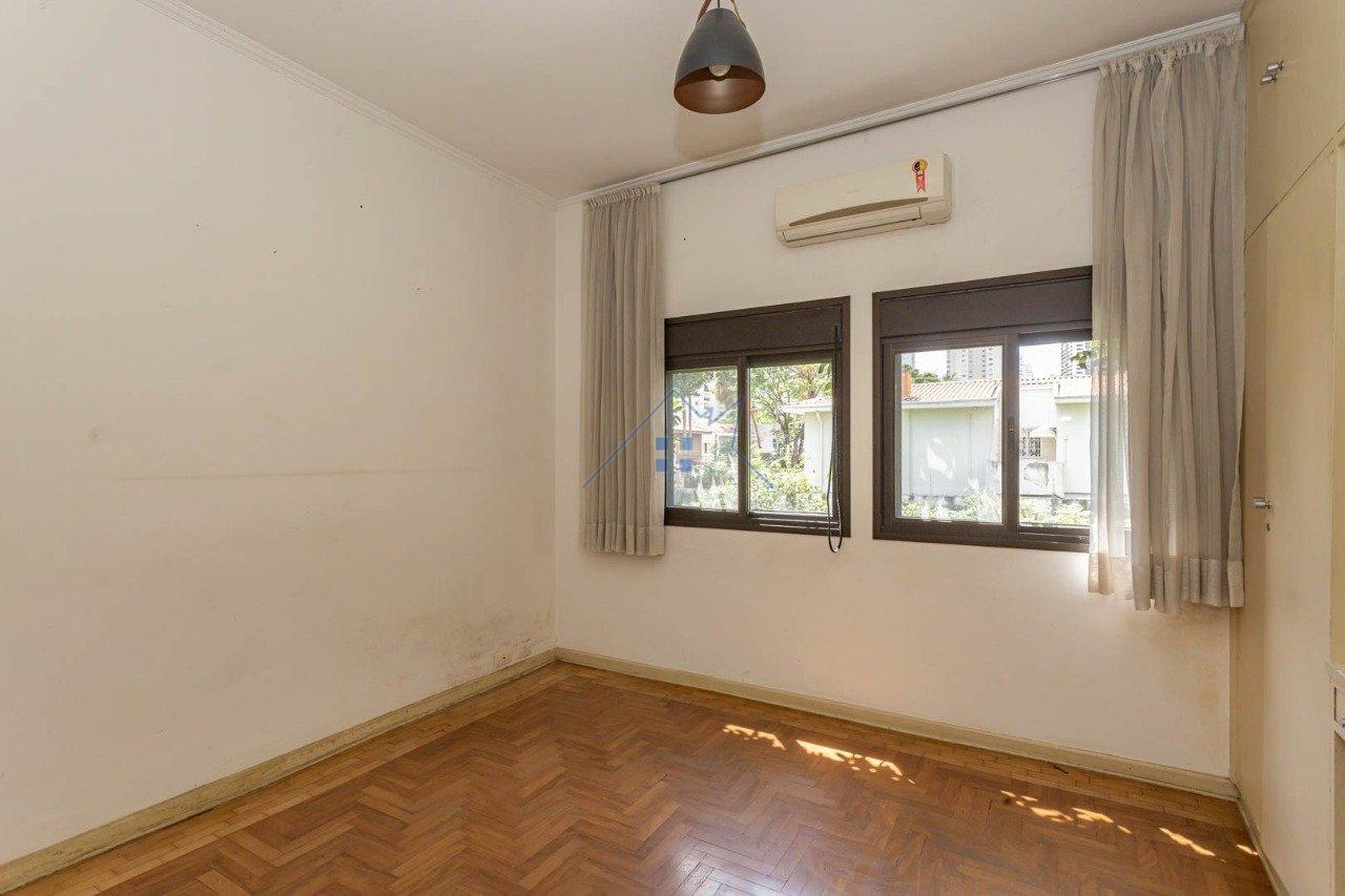 Sobrado no Brooklin com 237m² 02 dorm 1 suite 04 vagas Rua Michigan São Paulo - 