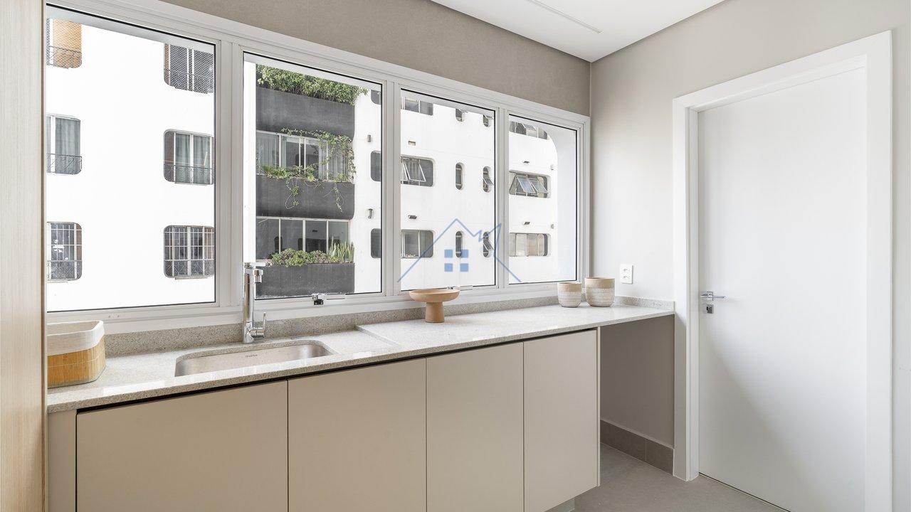 Apartamento na Vila Nova Conceição com 130m² 2 dorm 1 suíte 1 vaga Rua Domingos Fernandes São Paulo - 