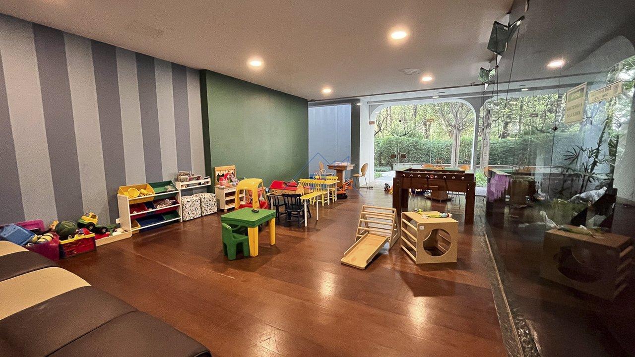 Apartamento na Vila Nova Conceição com 130m² 2 dorm 1 suíte 1 vaga Rua Domingos Fernandes São Paulo - 