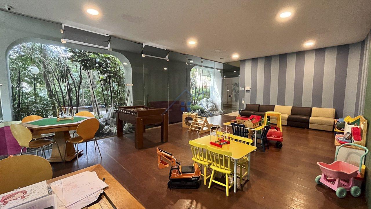 Apartamento na Vila Nova Conceição com 130m² 2 dorm 1 suíte 1 vaga Rua Domingos Fernandes São Paulo - 