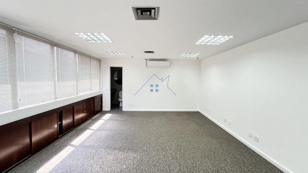 Conjunto Comercial 180m² no Campo Belo Rua Vieira de Morais São Paulo - 